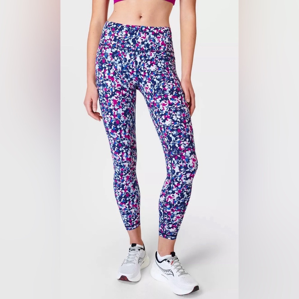 Sweaty Betty Power 7/8 Workout Leggings in Magenta Purple Dab Print. Size 8.